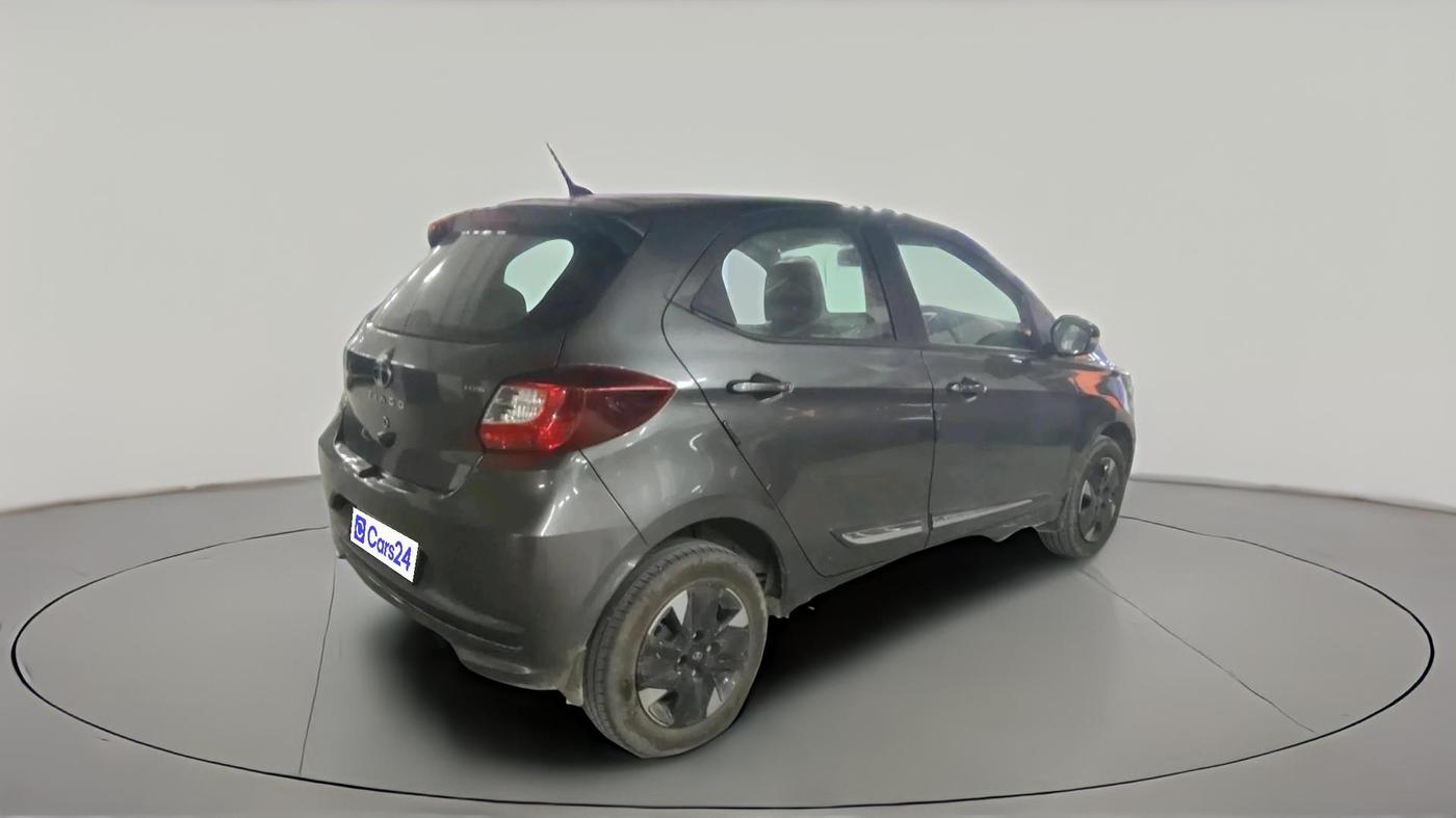 2025 Tata Tiago XTA CNG , CNG, Automatic, 12,877 km, exterior