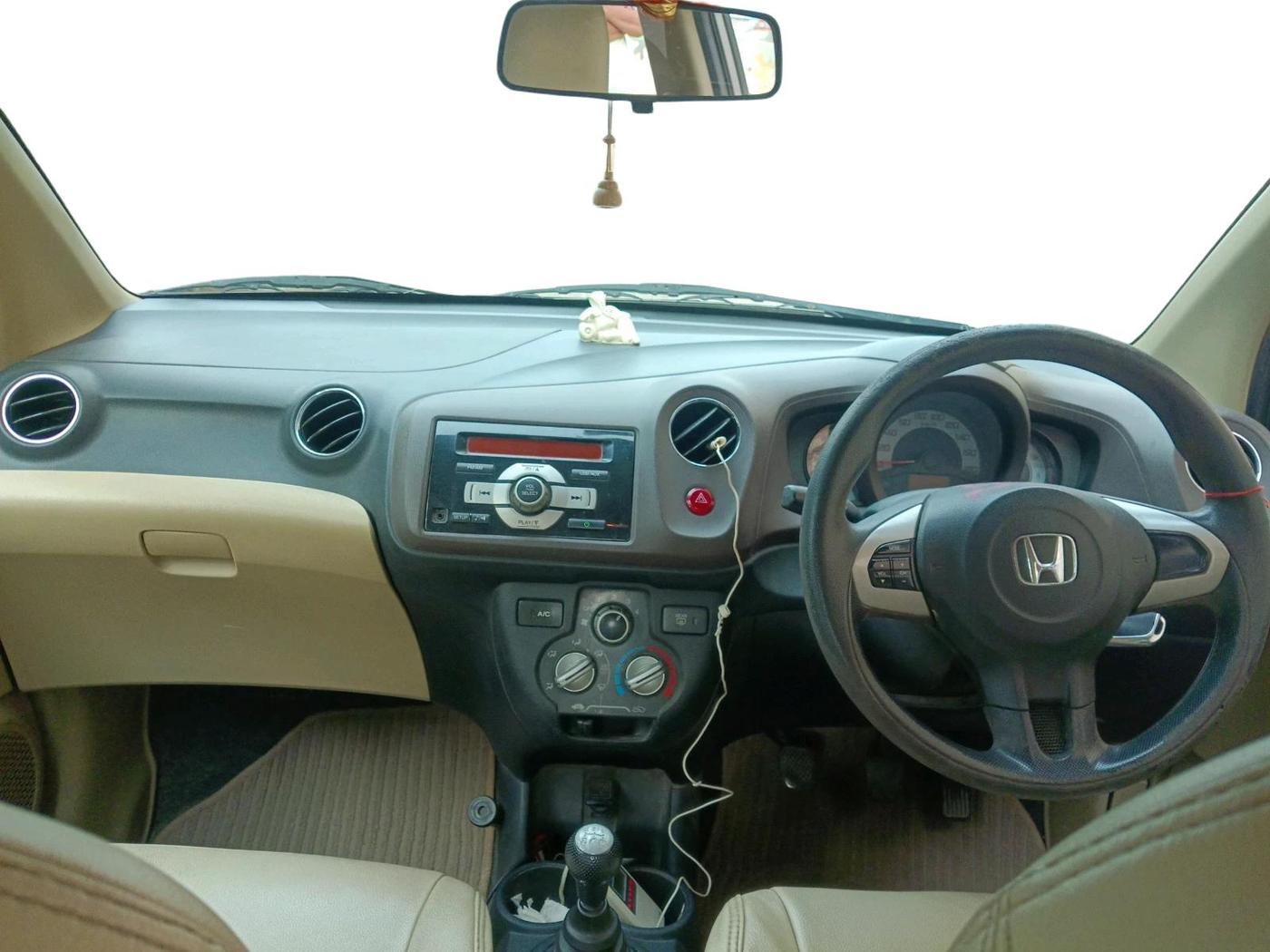 2013 Honda Brio S MT, Petrol, Manual, 87,113 km, interior