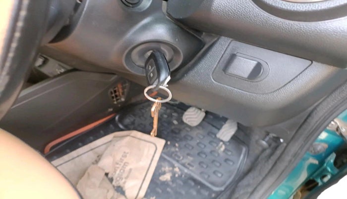 2020 Renault Kwid CLIMBER 1.0 AMT (O), Petrol, Automatic, 57,633 km, interior