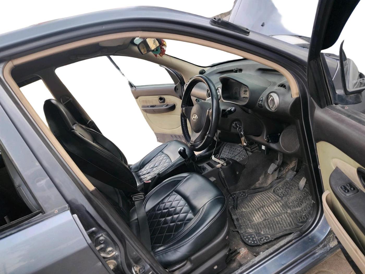 2011 Hyundai Santro Xing GL, CNG, Manual, 1,07,306 km, interior