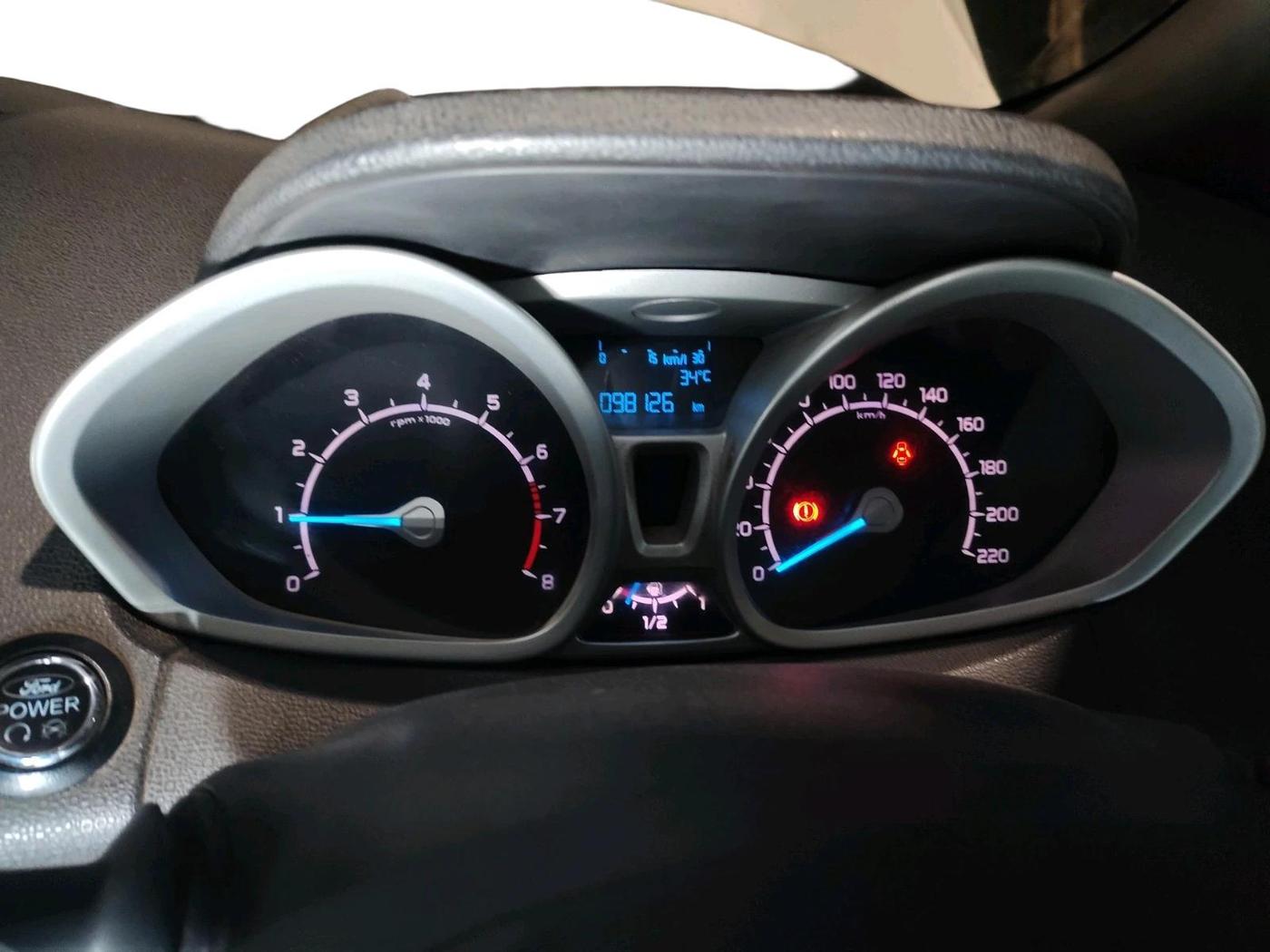 2015 Ford Ecosport TITANIUM 1.0L ECOBOOST, Petrol, Manual, 98,126 km, interior