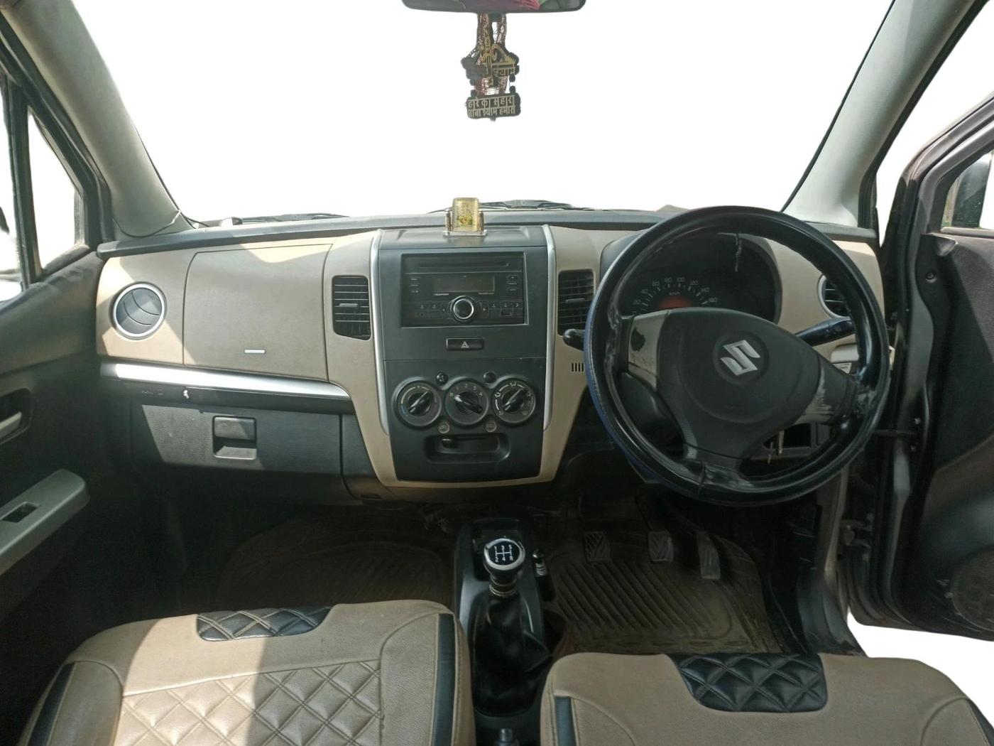 2018 Maruti Wagon R 1.0 LXI CNG, CNG, Manual, 99,038 km, interior