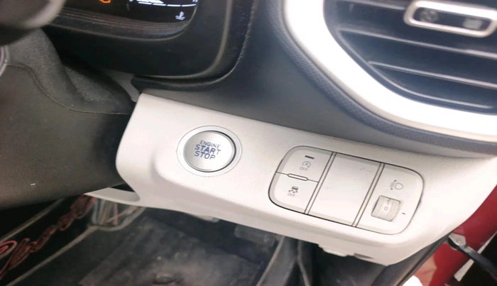 2023 Hyundai VENUE SX (O) 1.0 TURBO DCT DUAL TONE, Petrol, Automatic, 35,105 km, interior