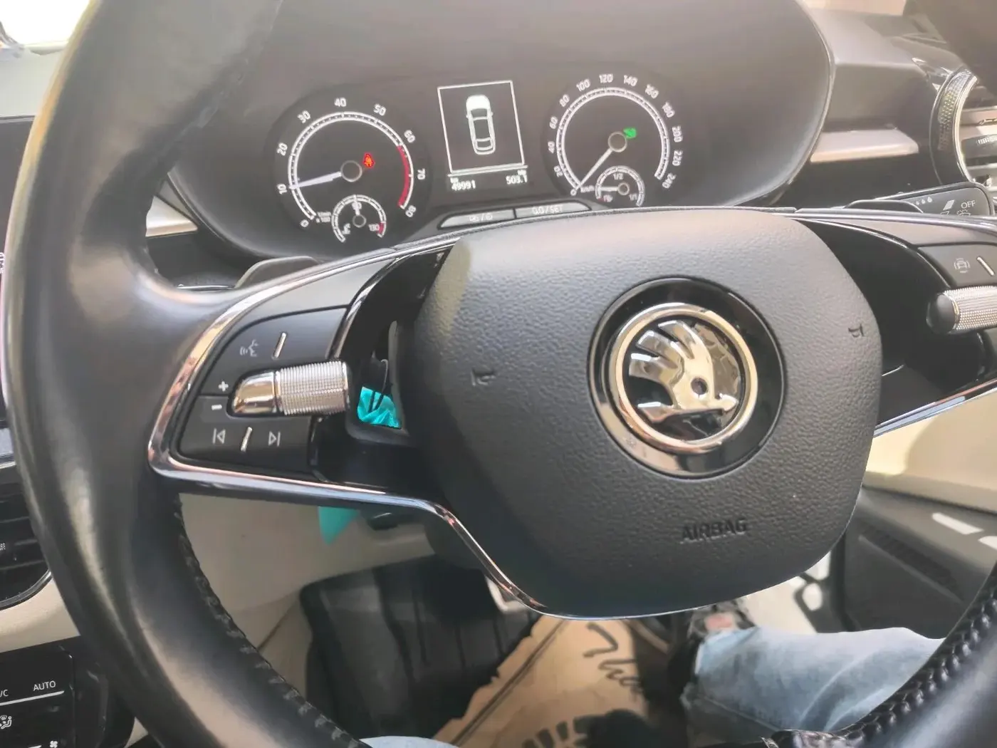 2022 Skoda SLAVIA AMBITION 1.0L TSI AT, Petrol, Automatic, 49,991 km, interior