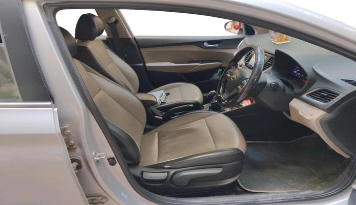 2017 Hyundai Verna 1.6 SX (O) CRDI MT, Diesel, Manual, 1,58,300 km, interior