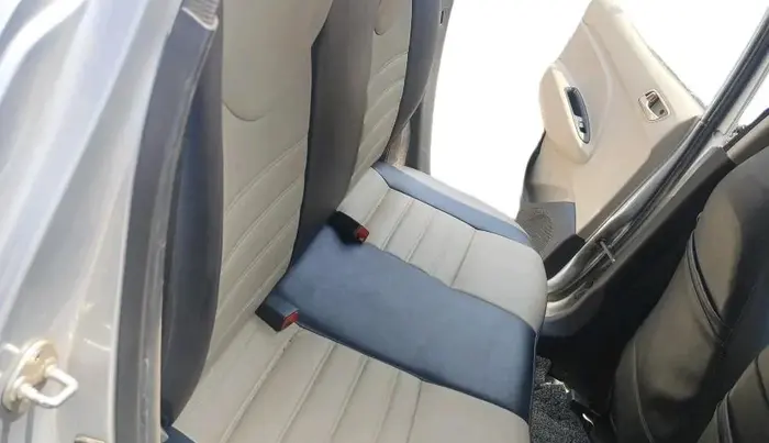 2019 Hyundai NEW SANTRO SPORTZ CNG, CNG, Manual, 1,04,747 km, interior