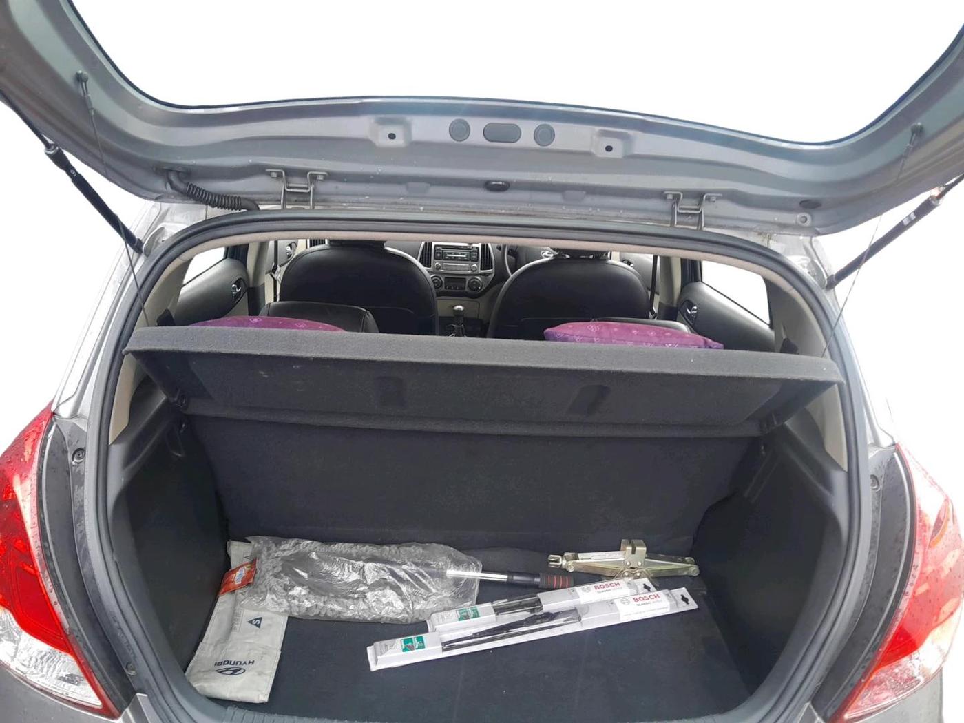 2012 Hyundai i20 MAGNA (O) 1.2, Petrol, Manual, 60,342 km, exterior