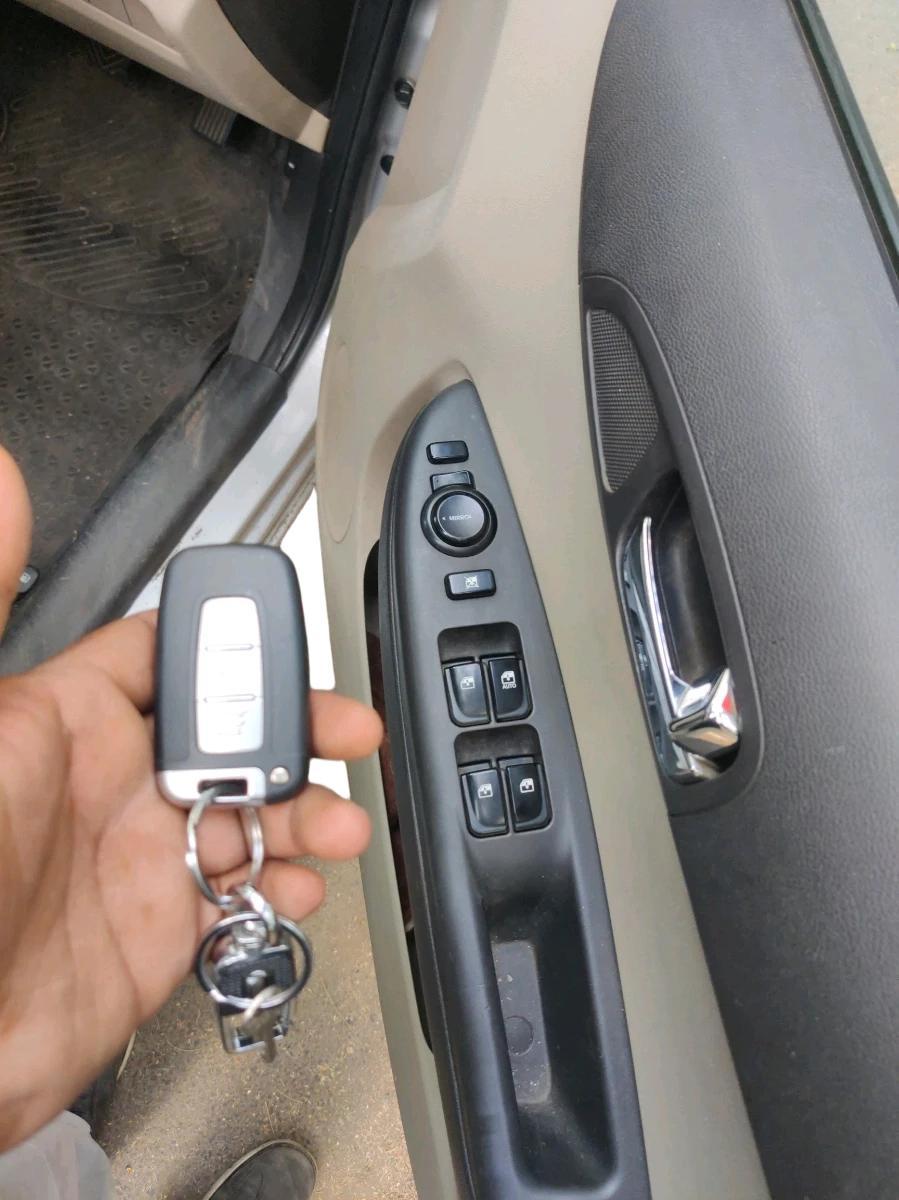 2013 Hyundai i20 ASTA (O) 1.2 WITH SUNROOF, Petrol, Manual, 90,791 km, interior