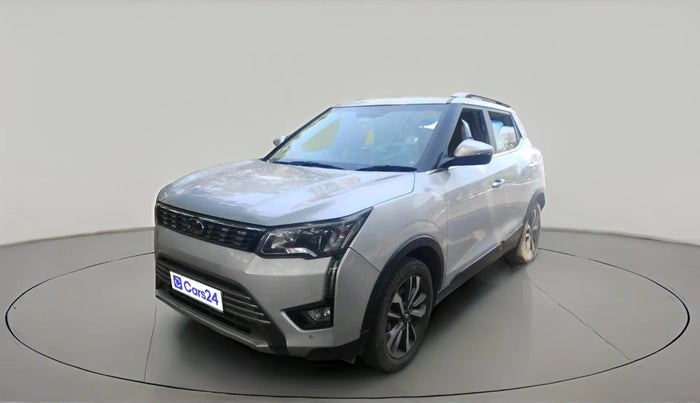 2019 Mahindra XUV300 W8 (O) 1.2 PETROL, Petrol, Manual, 72,679 km, exterior