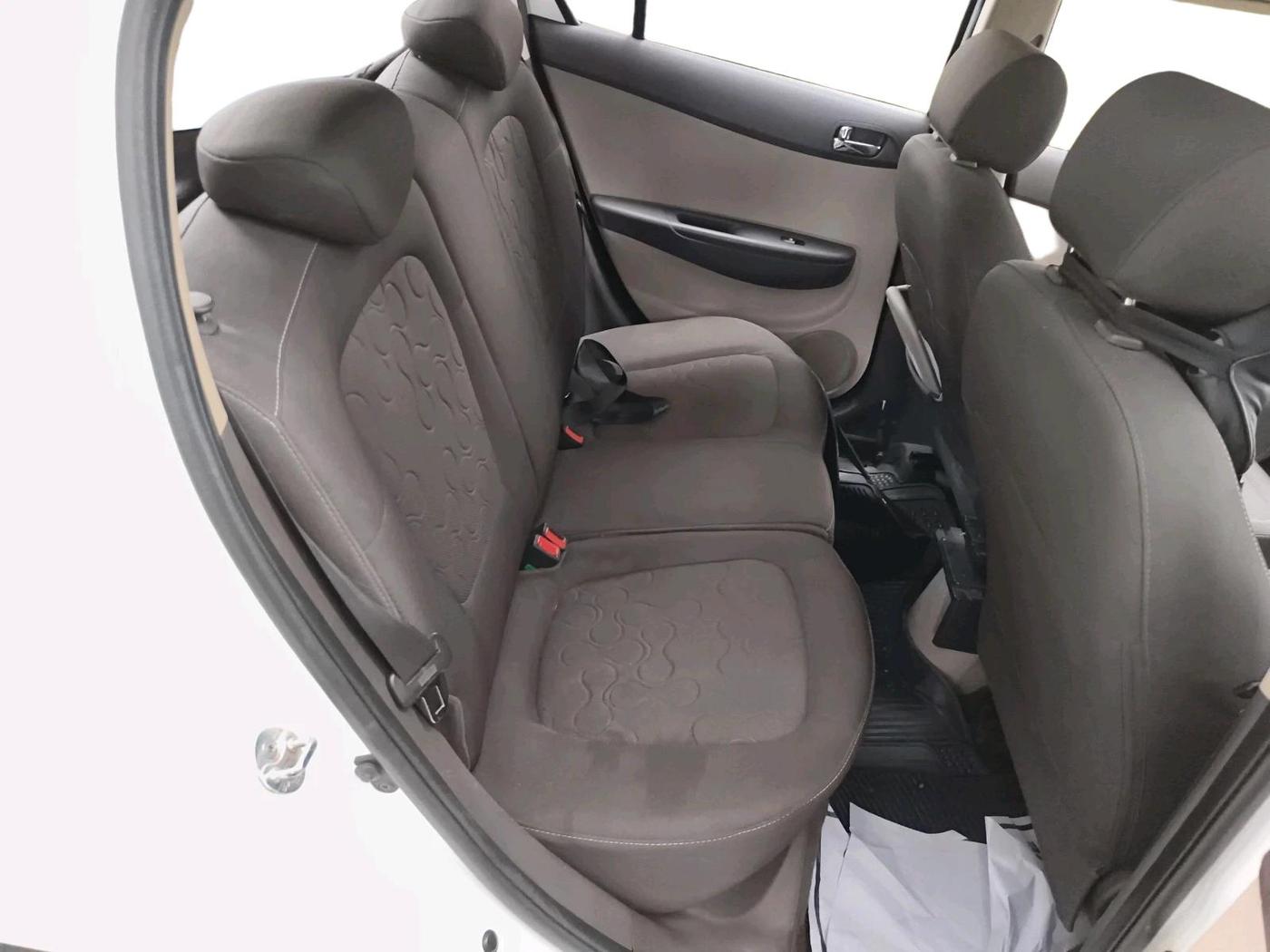 2011 Hyundai i20 ASTA 1.4 CRDI, Diesel, Manual, 1,26,882 km, interior