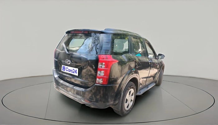 2015 Mahindra XUV500 W6, Diesel, Manual, 1,08,299 km, exterior