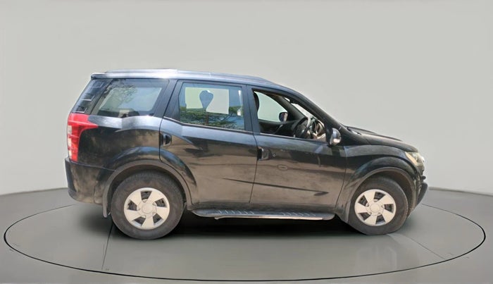 2015 Mahindra XUV500 W6, Diesel, Manual, 1,08,299 km, exterior