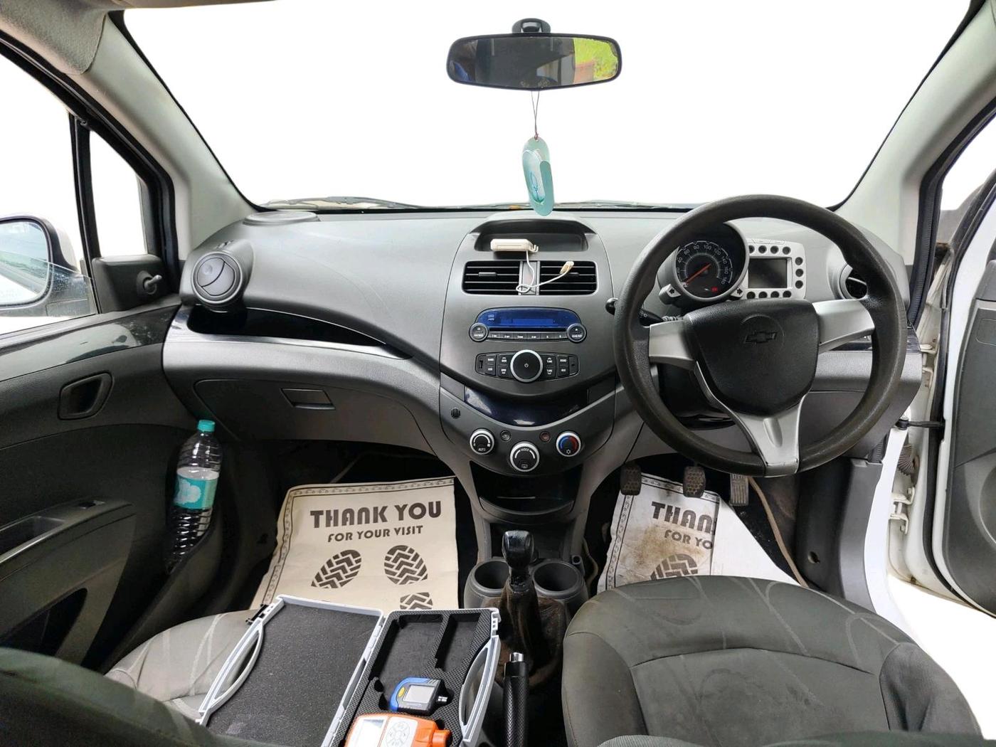 2011 Chevrolet Beat LT PETROL, Petrol, Manual, 1,09,419 km, interior