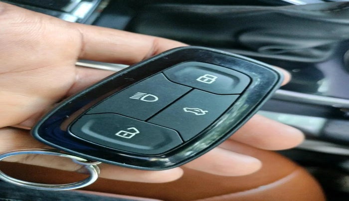 2021 Tata Safari XZA PLUS, Diesel, Automatic, 79,414 km, interior