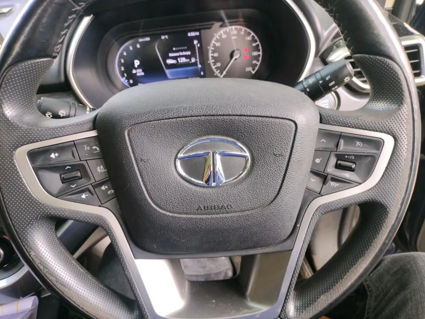 2021 Tata Safari XZA PLUS, Diesel, Automatic, 79,414 km, interior