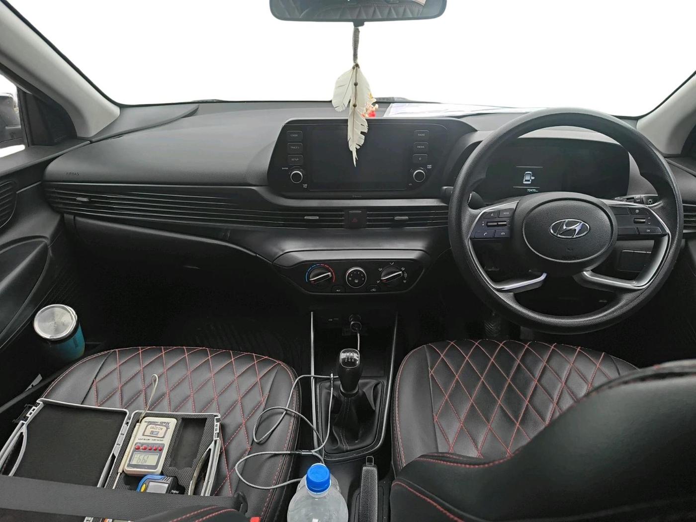 2021 Hyundai NEW I20 SPORTZ 1.2 MT, CNG, Manual, 72,475 km, interior