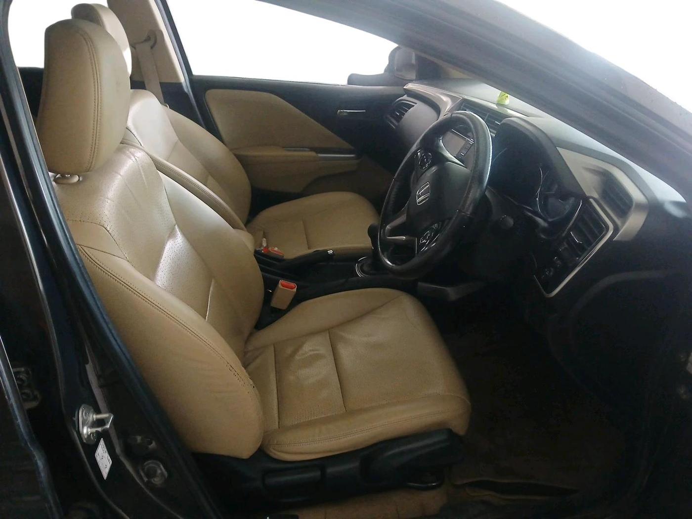 2015 Honda City 1.5L I-VTEC VX, Petrol, Manual, 1,01,554 km, interior