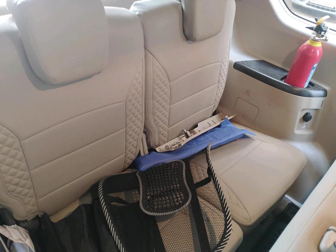 2025 Maruti Ertiga ZXI (O) CNG, CNG, Manual, 17,717 km, interior