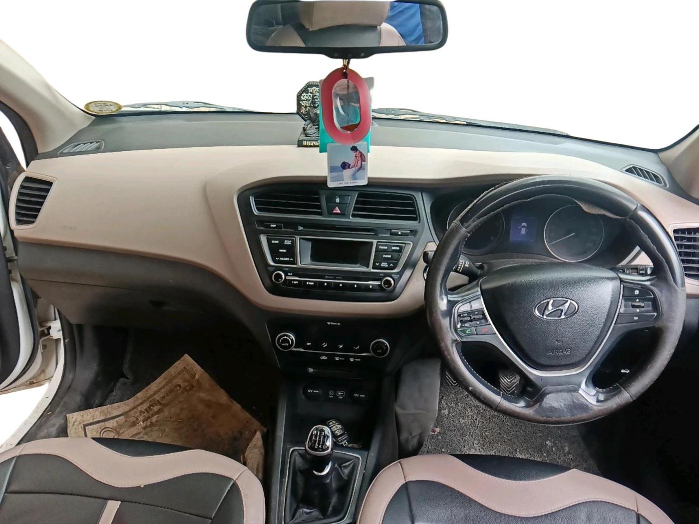 2015 Hyundai Elite i20 ASTA 1.4 CRDI, Diesel, Manual, 1,27,324 km, interior