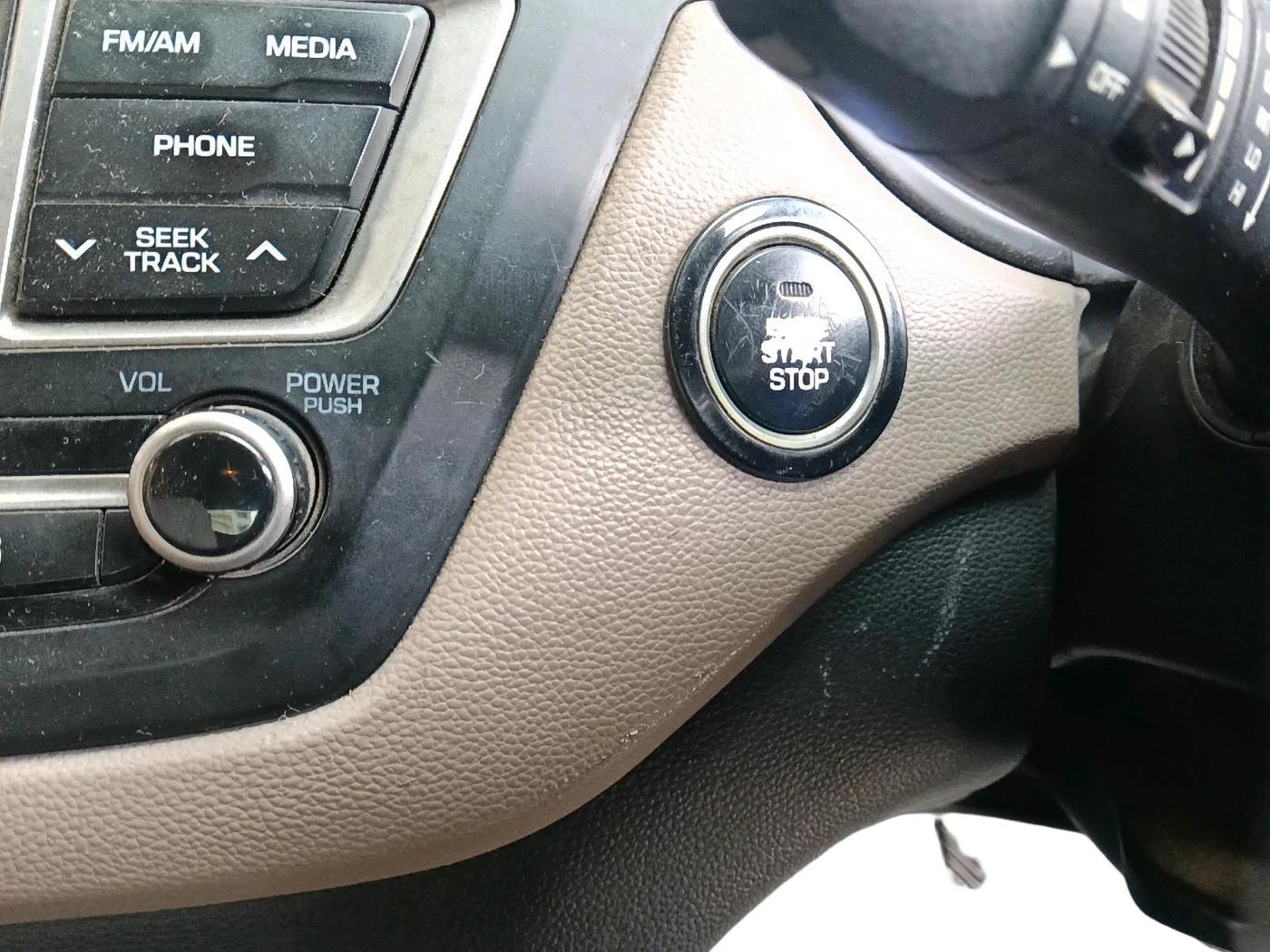 2015 Hyundai Elite i20 ASTA 1.4 CRDI, Diesel, Manual, 1,27,324 km, interior