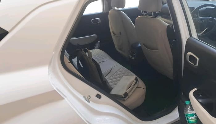 2023 Hyundai VENUE S PLUS 1.5 CRDI, Diesel, Manual, 29,676 km, interior