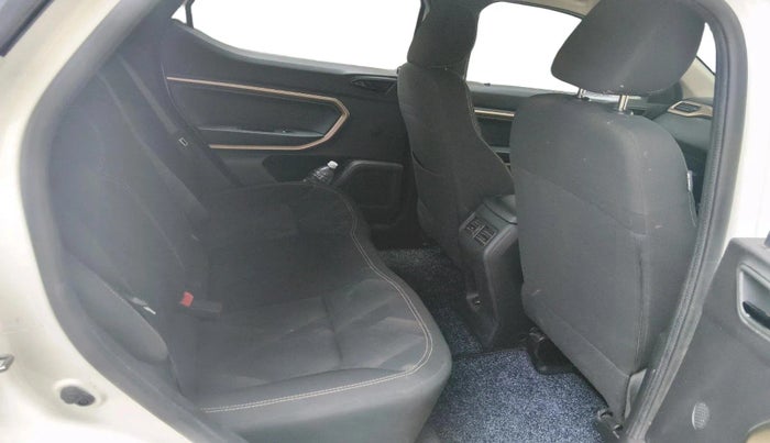 2022 Renault Kiger RXT (O) AMT DUAL TONE, Petrol, Automatic, 49,174 km, interior