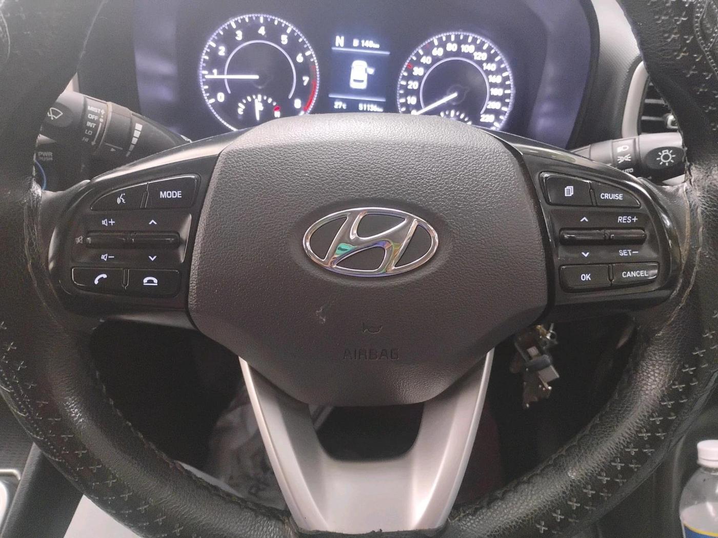2022 Hyundai VENUE SX 1.0 TURBO IMT, Petrol, Manual, 51,136 km, interior
