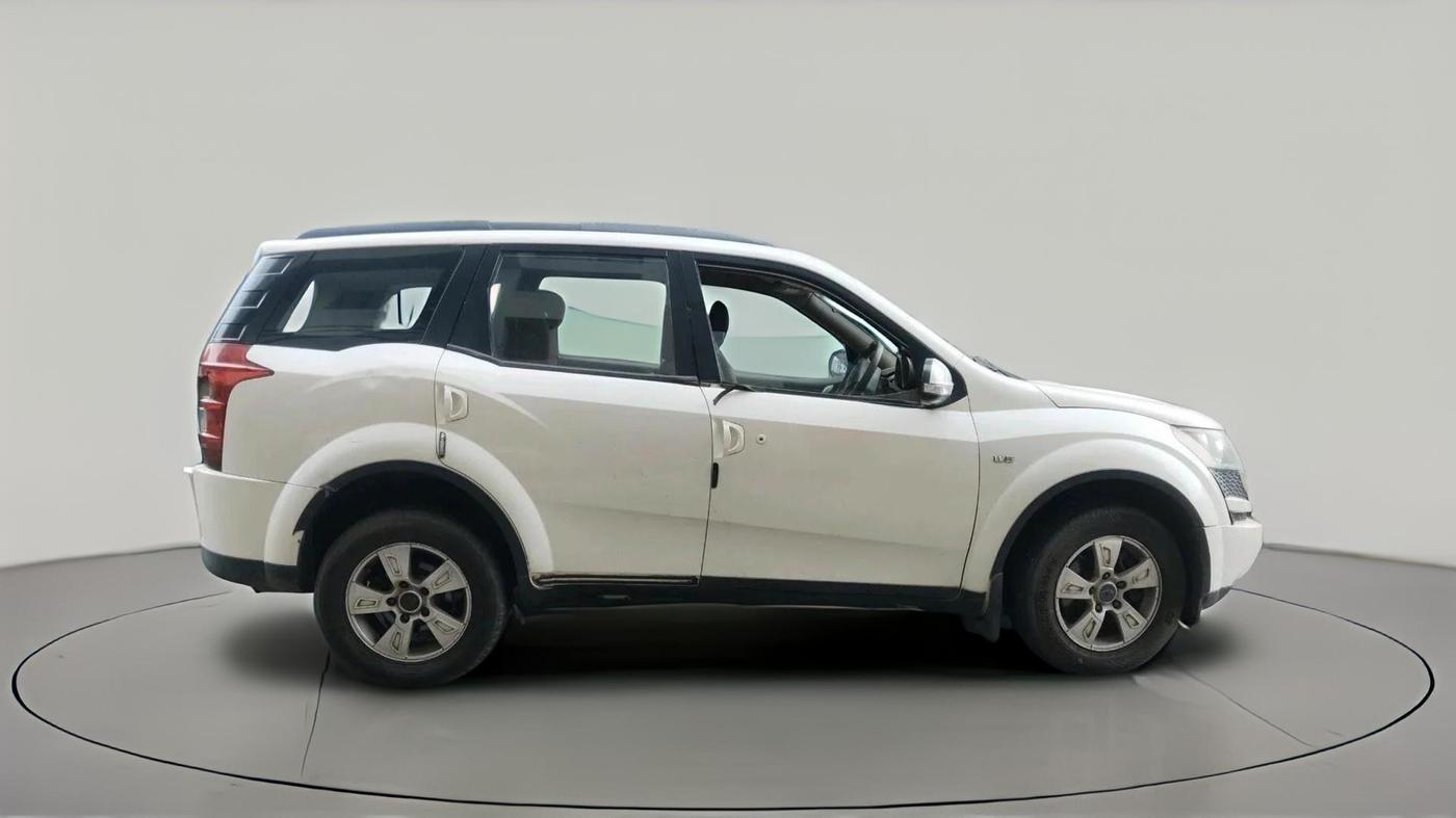 2012 Mahindra XUV500 W8, Diesel, Manual, 1,03,344 km, exterior