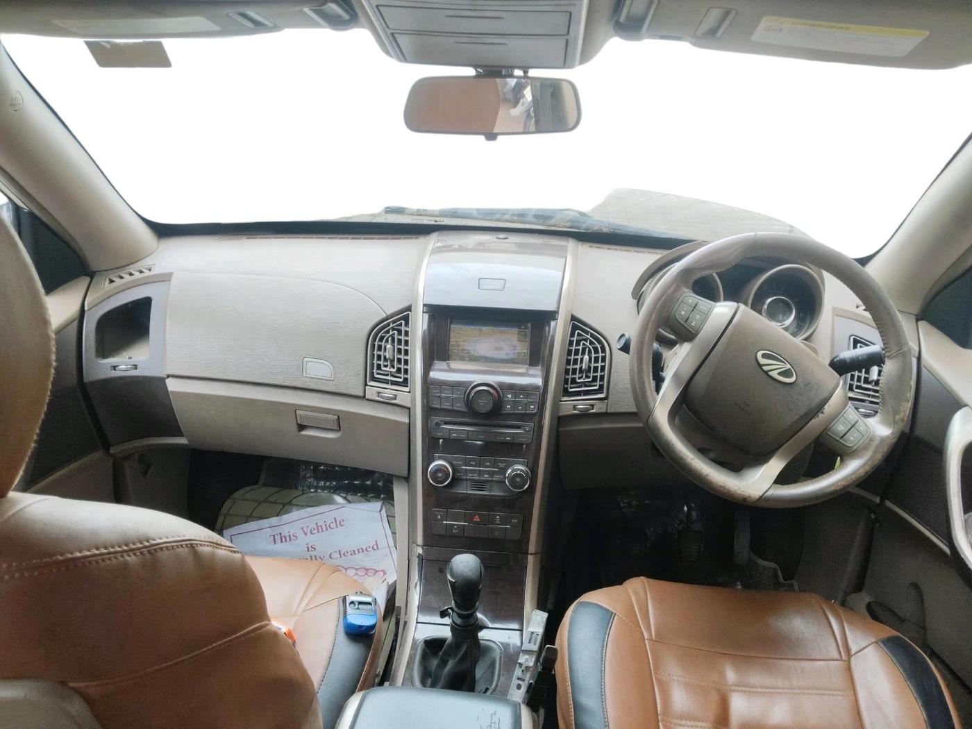 2012 Mahindra XUV500 W8, Diesel, Manual, 1,03,344 km, interior