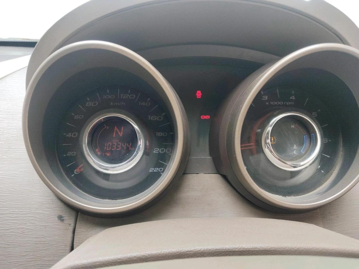 2012 Mahindra XUV500 W8, Diesel, Manual, 1,03,344 km, interior