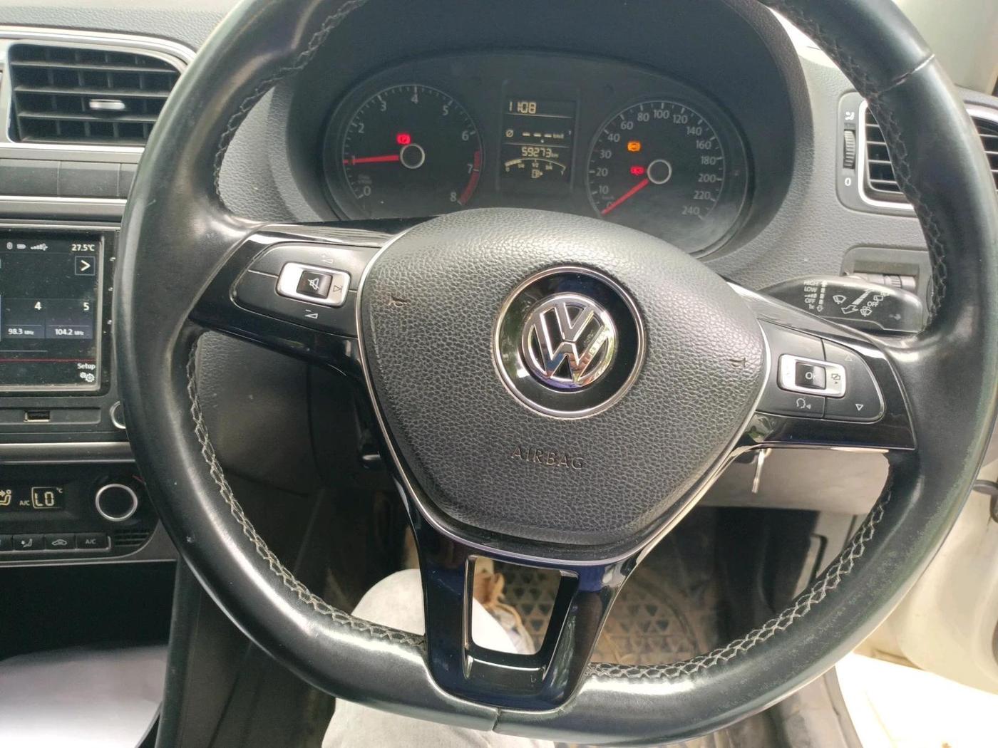 2018 Volkswagen Polo HIGHLINE PLUS 1.2(16 ALLOY, Petrol, Manual, 59,273 km, interior