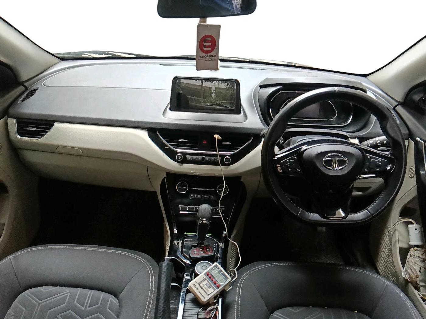 2020 Tata NEXON XZA PLUS (O) PETROL DUAL TONE, Petrol, Automatic, 80,020 km, interior