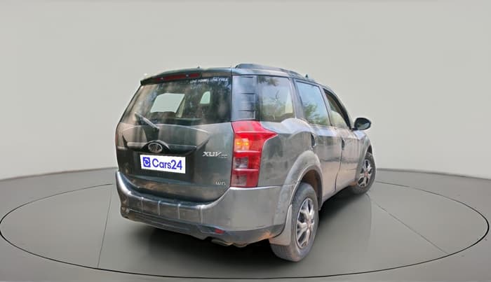 2016 Mahindra XUV500 W6, Diesel, Manual, 1,14,580 km, exterior