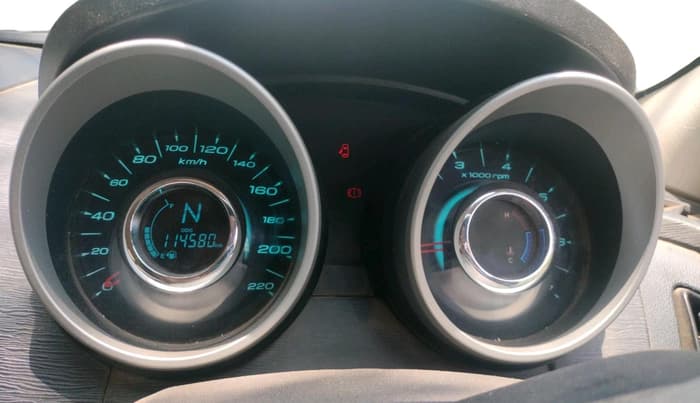 2016 Mahindra XUV500 W6, Diesel, Manual, 1,14,580 km, interior