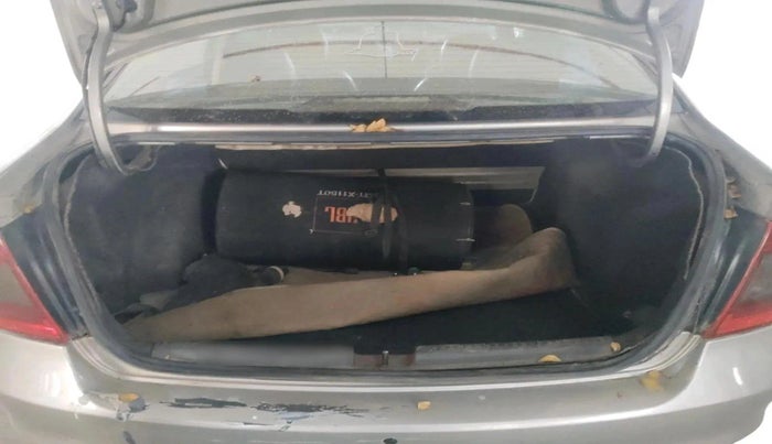 2012 Skoda Rapid AMBITION 1.6 TDI CR MT, Diesel, Manual, 2,64,401 km, exterior