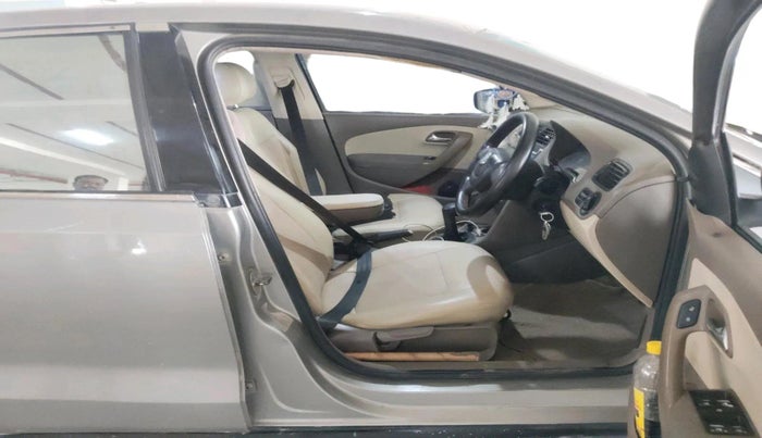 2012 Skoda Rapid AMBITION 1.6 TDI CR MT, Diesel, Manual, 2,64,401 km, interior