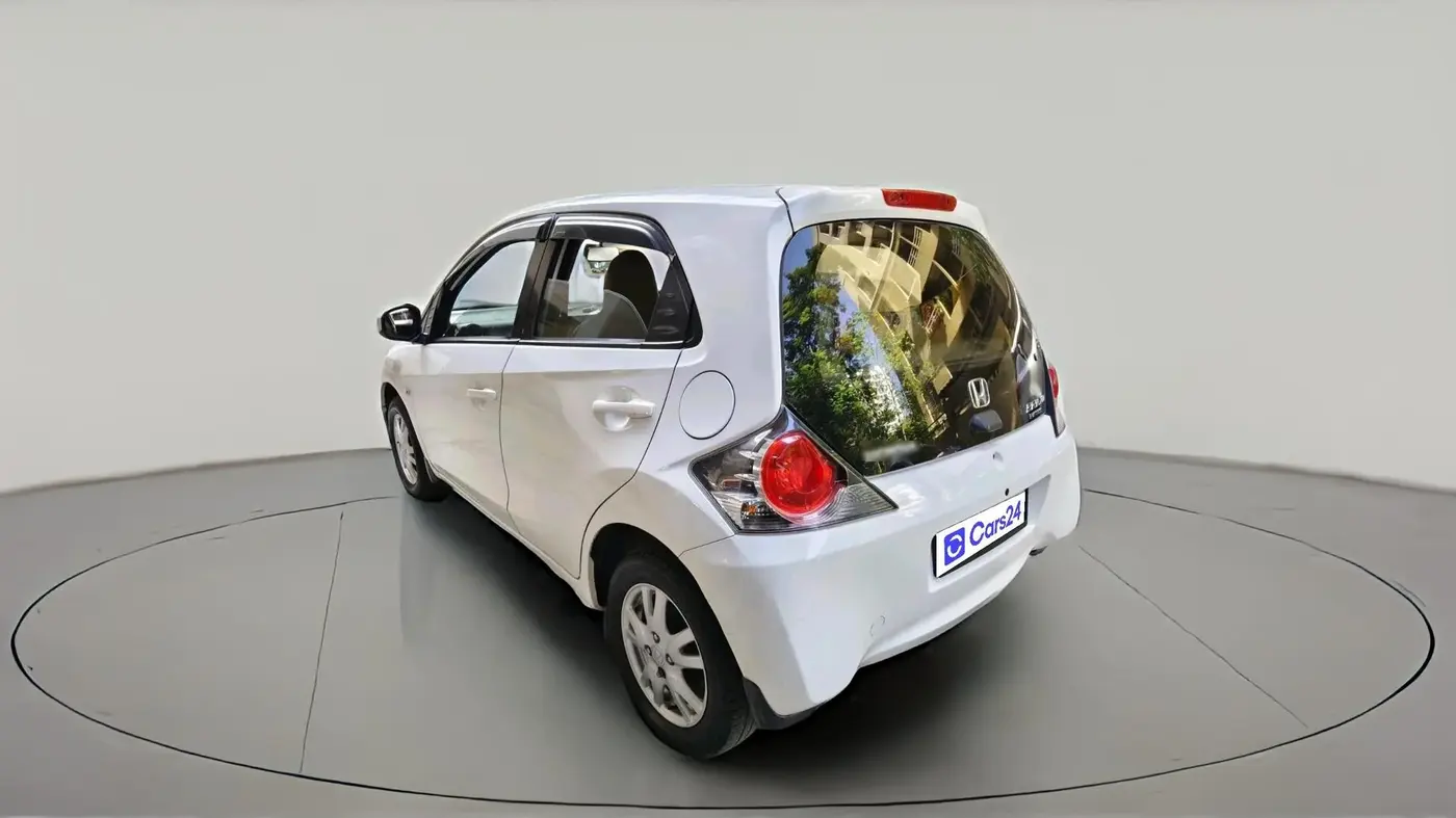 2013 Honda Brio V MT, Petrol, Manual, 84,993 km, exterior