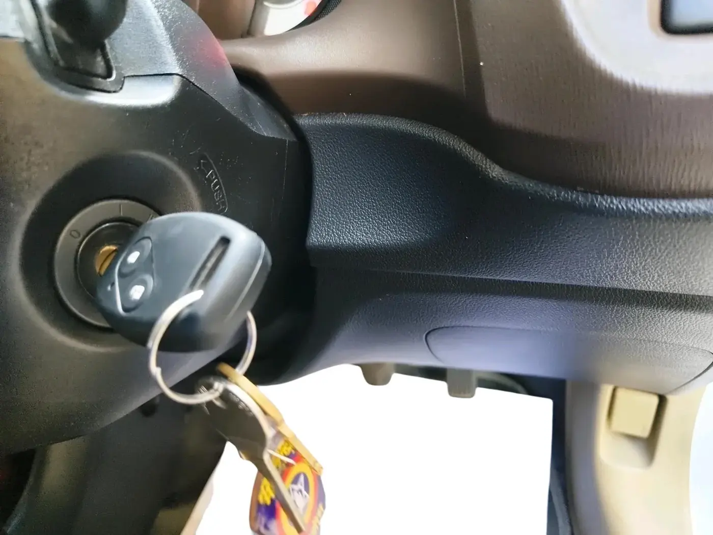 2013 Honda Brio V MT, Petrol, Manual, 84,993 km, interior