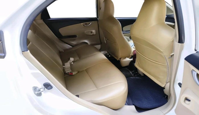 2013 Honda Brio V MT, Petrol, Manual, 84,993 km, interior