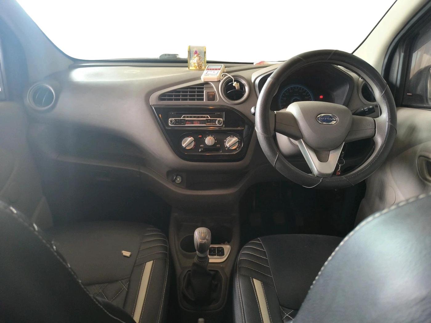 2017 Datsun Redi Go T (O), Petrol, Manual, 36,985 km, interior