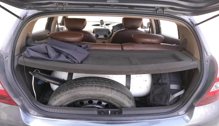 2011 Hyundai i20 SPORTZ 1.2, CNG, Manual, 1,08,384 km, exterior