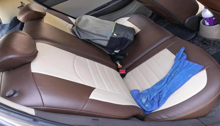 2011 Hyundai i20 SPORTZ 1.2, CNG, Manual, 1,08,384 km, interior