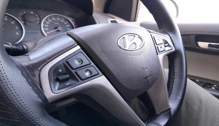 2011 Hyundai i20 SPORTZ 1.2, CNG, Manual, 1,08,384 km, interior