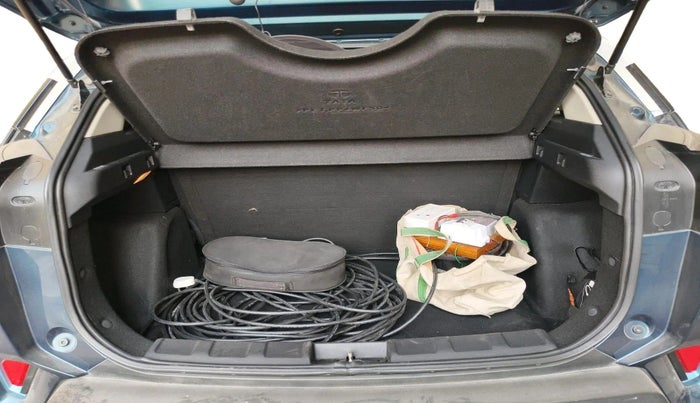 2021 Tata NEXON EV XZ PLUS, Electric, Automatic, 40,365 km, exterior