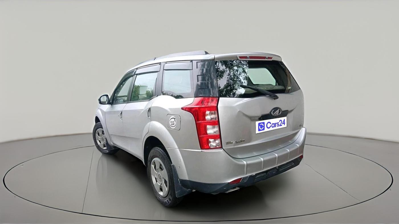 2015 Mahindra XUV500 W4, Diesel, Manual, 1,48,224 km, exterior