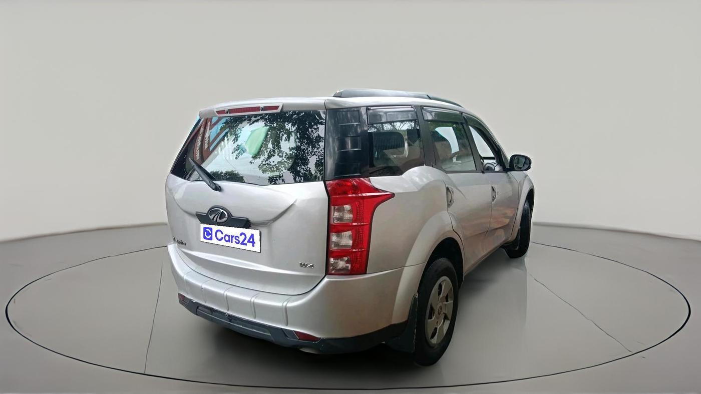 2015 Mahindra XUV500 W4, Diesel, Manual, 1,48,224 km, exterior