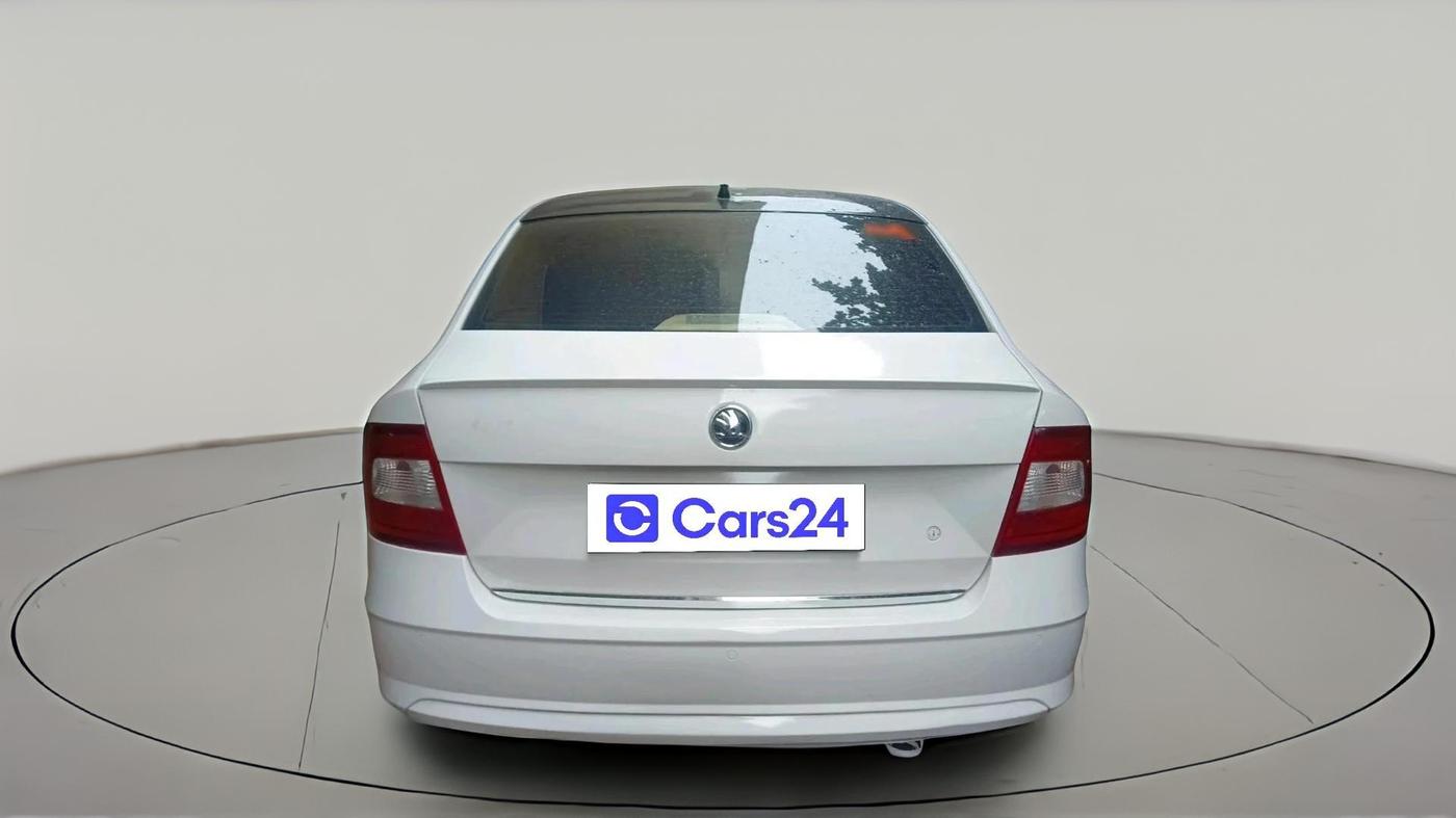 2016 Skoda Rapid STYLE 1.5 TDI, Diesel, Manual, 2,70,788 km, exterior
