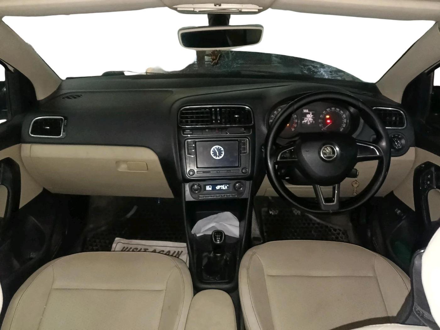 2016 Skoda Rapid STYLE 1.5 TDI, Diesel, Manual, 2,70,788 km, interior