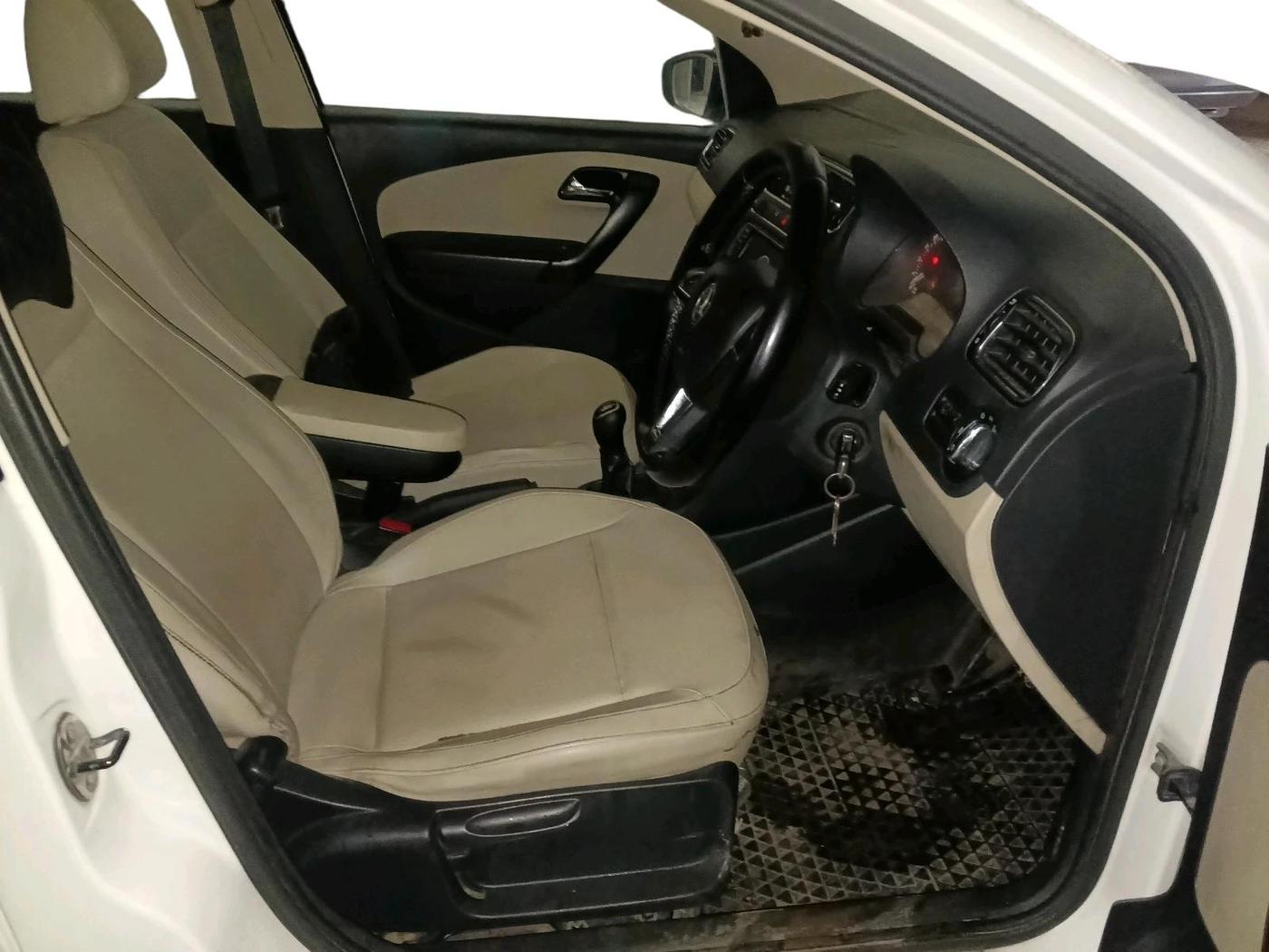 2016 Skoda Rapid STYLE 1.5 TDI, Diesel, Manual, 2,70,788 km, interior