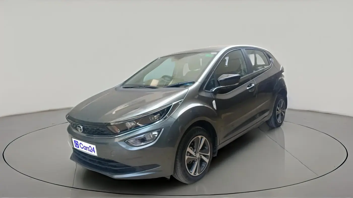 2025 Tata ALTROZ XZA + SUNROOF, Petrol, Automatic, 5,371 km, exterior